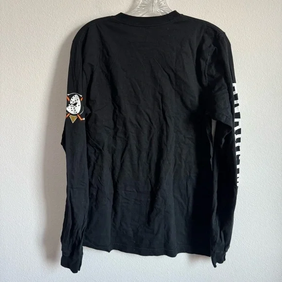 NHL‎ Anaheim Ducks Trust & Tradition Long Sleeve Crewneck Tee Size: M - Picture 5 of 5